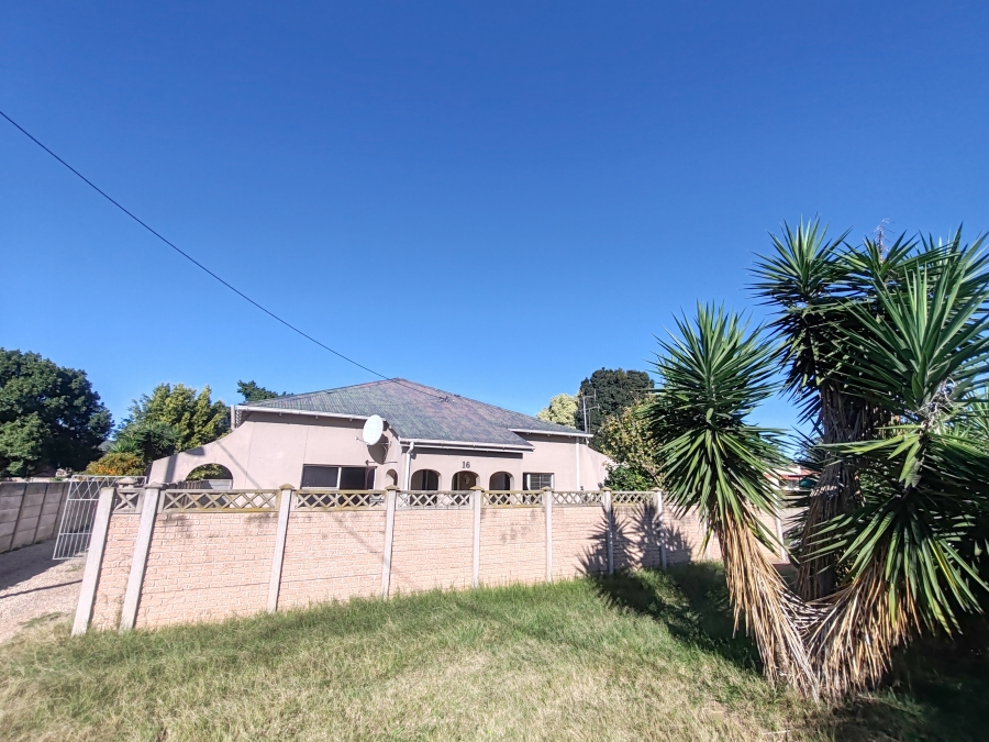 3 Bedroom Property for Sale in Retief Eastern Cape